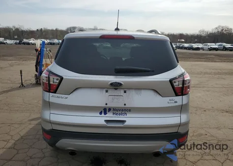 2018 Ford Escape Se z USA, uszkodzony, nr VIN 1FMCU9GD8JUD24947